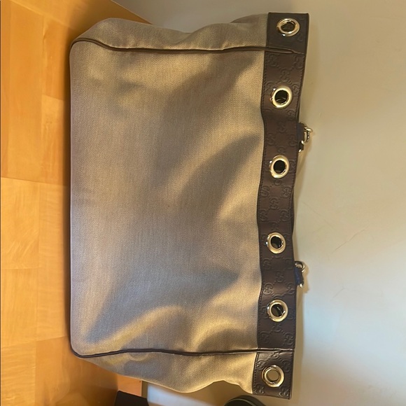 Gucci Tan Leather Tote with Sturdy Handles
